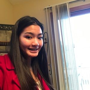 Meet your Posher, Lucy